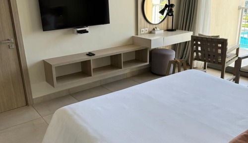 Deluxe Room Marassi View