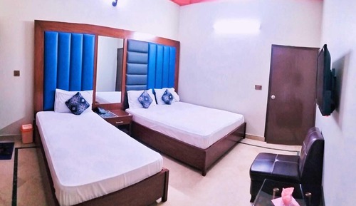 Family Triple Room, City View