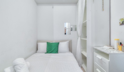 Honeymoon Suite, City View