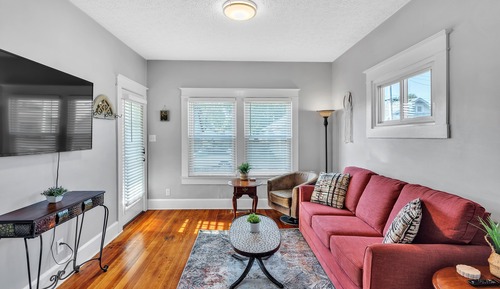 House, 2 Bedrooms