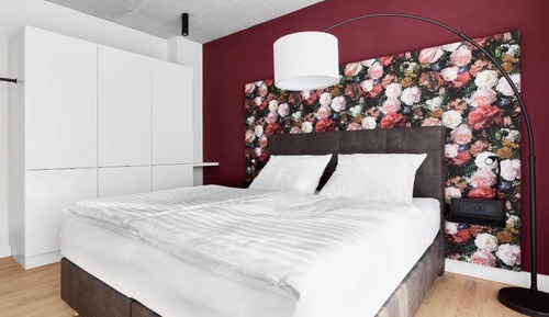 Apartment 28