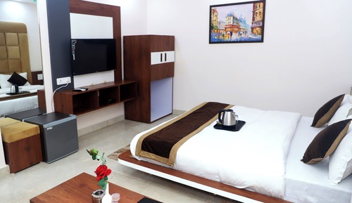 Deluxe Double Room, Garden View