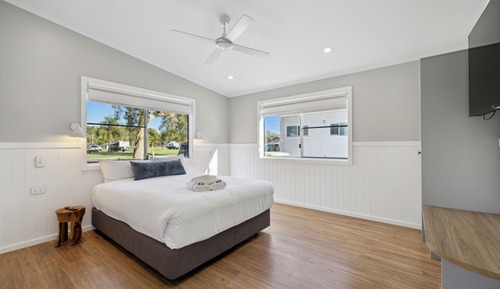 Superior Accessible 2 Bedroom Cabin