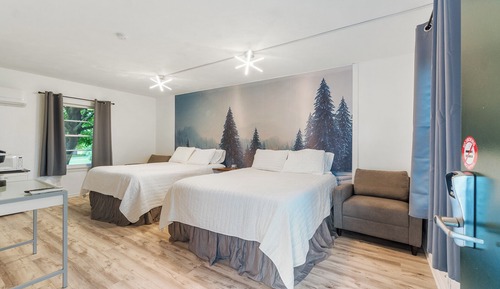 Deluxe Double Room, 2 Queen Beds