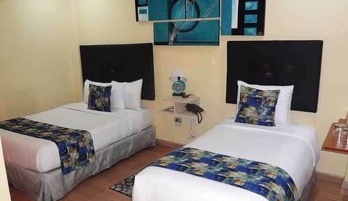 Room, Multiple Beds
