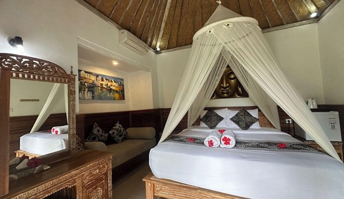 Deluxe Cottage
