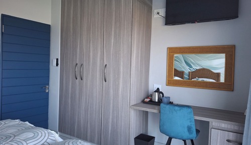 Comfort Twin Room, Patio, Sea View