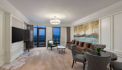 Premium Suite, 1 King Bed