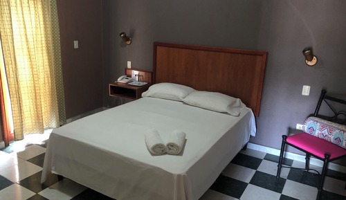 Comfort Room, River View