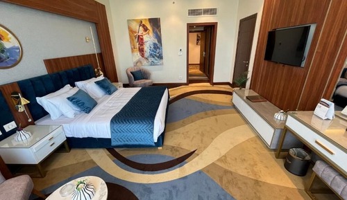 Basic Double Room, Balcony, Partial Sea View