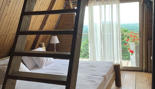 Romantic Chalet, Kitchenette, City View