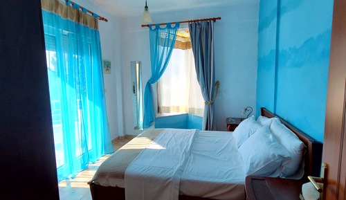 Superior Apartment, Lake View