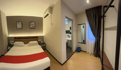 Superior Room, City View