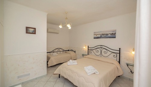 Standard Triple Room, Garden View