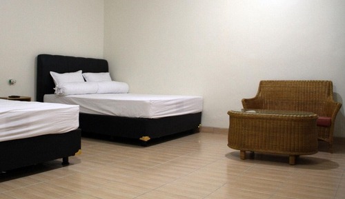 Family Twin Room