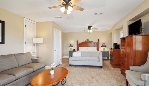 Oak Cottage Suite 101