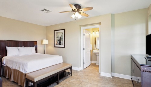 Oak Cottage Room 102
