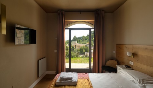 Family Triple Room, 2 Bedrooms, Hill View, Tower