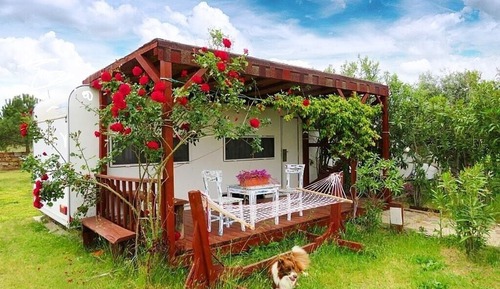 Romantic Mobile Home, 1 Double Bed, Mountain View