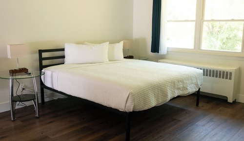 Studio, 1 King Bed, Kitchenette