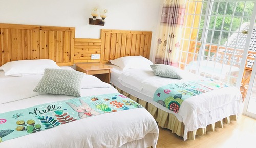 Signature Twin Room, Hill View