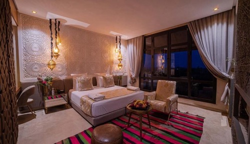 Deluxe Suite, Garden View