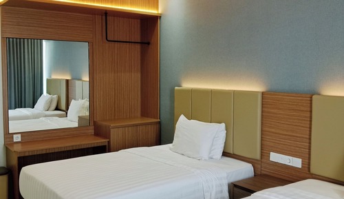 Deluxe Twin Room, 2 Double Beds, Non Smoking, Private Bathroom