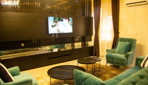 Luxury Suite, Balcony