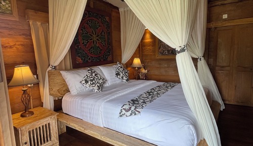 Deluxe Cabin, Balcony, Garden View