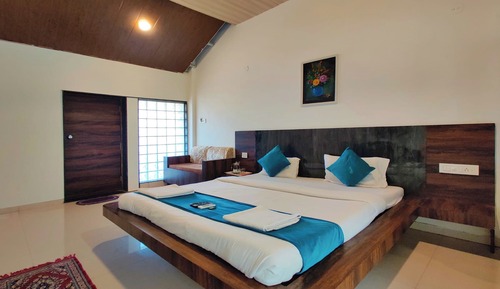 7 BHK