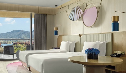 Superior Room, 2 Double Beds, Lake View