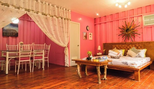 Family Room, 1 Bedroom