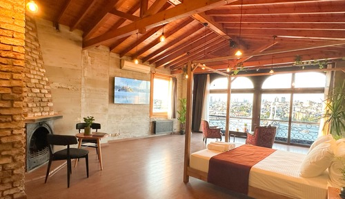 Romantic Studio Suite, Sea View