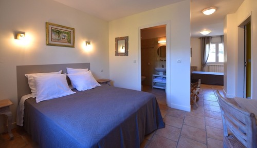 Superior Suite, Private Bathroom, Lake View (Arba Barona)