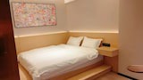 Executive Suite, City View