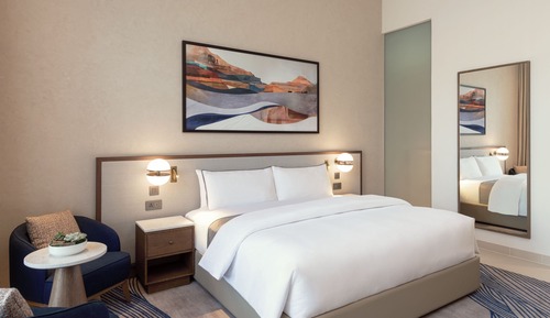 Deluxe Room, 1 King Bed, Balcony, Pool View