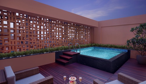 Grand Room, 1 King Bed, Jetted Tub (Luxury)