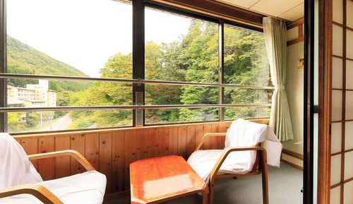 Mountain-side 10Tatami-mats: Standard Japanese-style room (Non-smoking, with shower)