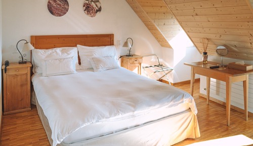 Classic Double Room, Mountain View (Vanil Noir)