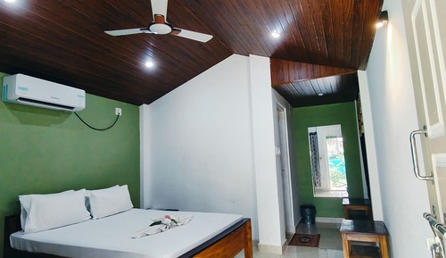 Deluxe Cottage