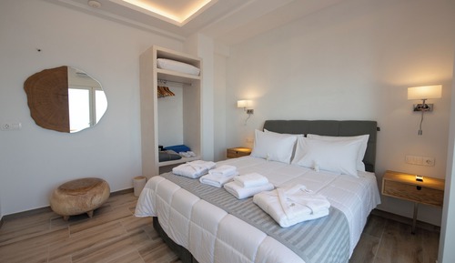 Junior Apartment