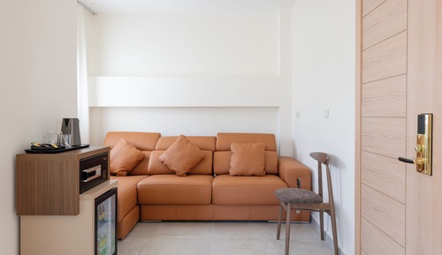 Suite, City View