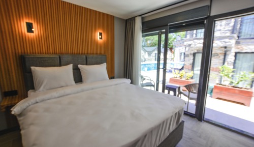 Double Room with Pool View