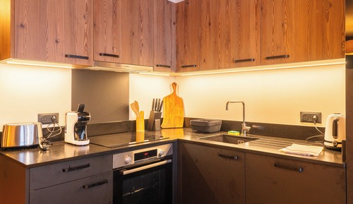 Essential Studio with Alcove (2/4 people)