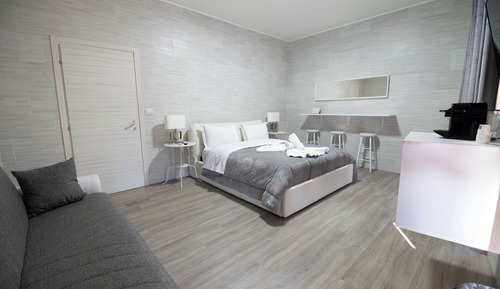 Comfort Room, Balcony, Pool View, Sauna