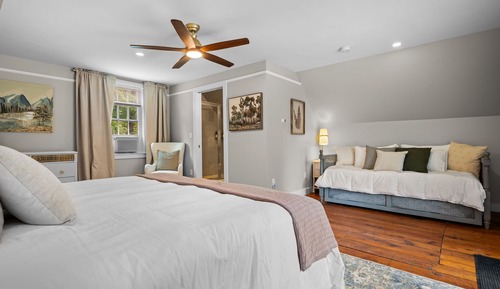 Premium Suite, Multiple Bedrooms, Non Smoking, Mountain View