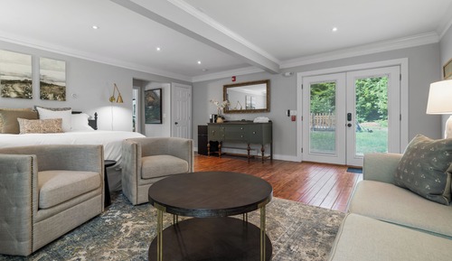 Premium Studio, 2 Bedrooms, Non Smoking, Pool View