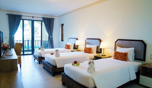Premium Triple Room