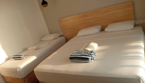 Deluxe Triple Room, Balcony, City View