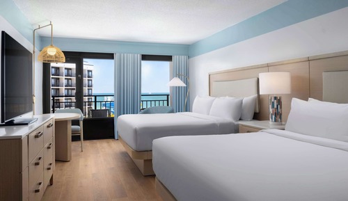 Room, 2 Queen Beds, Ocean View (Mobility & Hearing, Roll-in Shower)